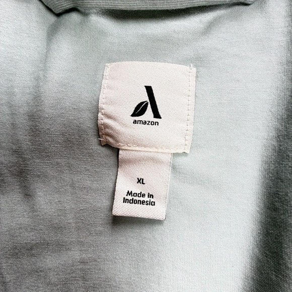 Amazon Women's Light Green Robe - Picture 6 of 13